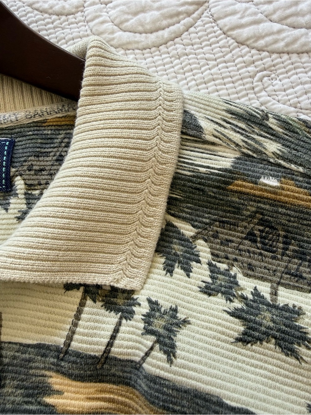 Vintage Tommy Bahama Men's 100% Cotton Island-Print Polo Shirt Sz Lg Knit Collar - Picture 5 of 10